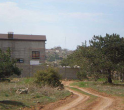 Участок 5 соток с недостроем 12*12 на Сарматской 