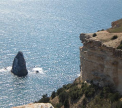 Участок 9 соток, район горбатого моста! ЦЕНА СНИЖЕНА! Круглосуточная вода! Соседи меняют целевое назначение на ИЖС